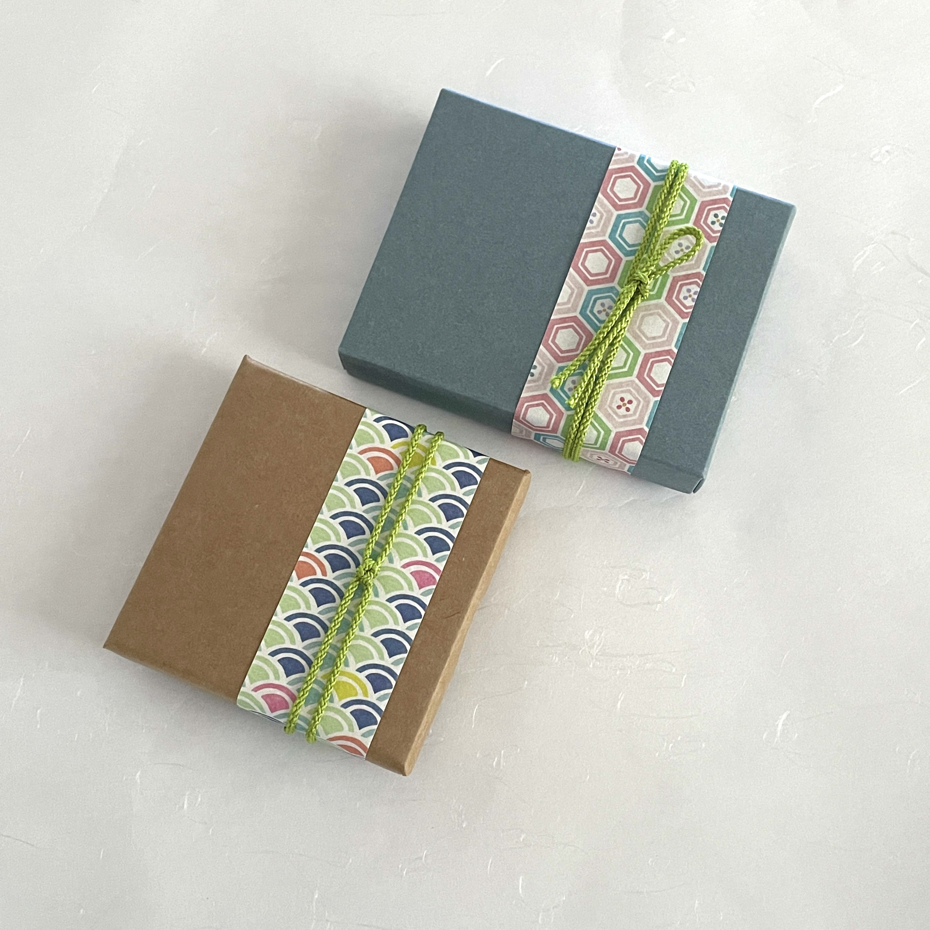 ＊ハニカムタイル＊Catミラー ゴールド「サバトラ」＊●コンパクトミラー●【2面鏡】ねこ＊クリスタルガラス