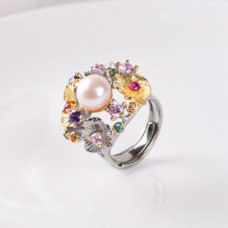 蓮の花のリング - 特別な日の装いに華やかさを添えること間違いありません R333