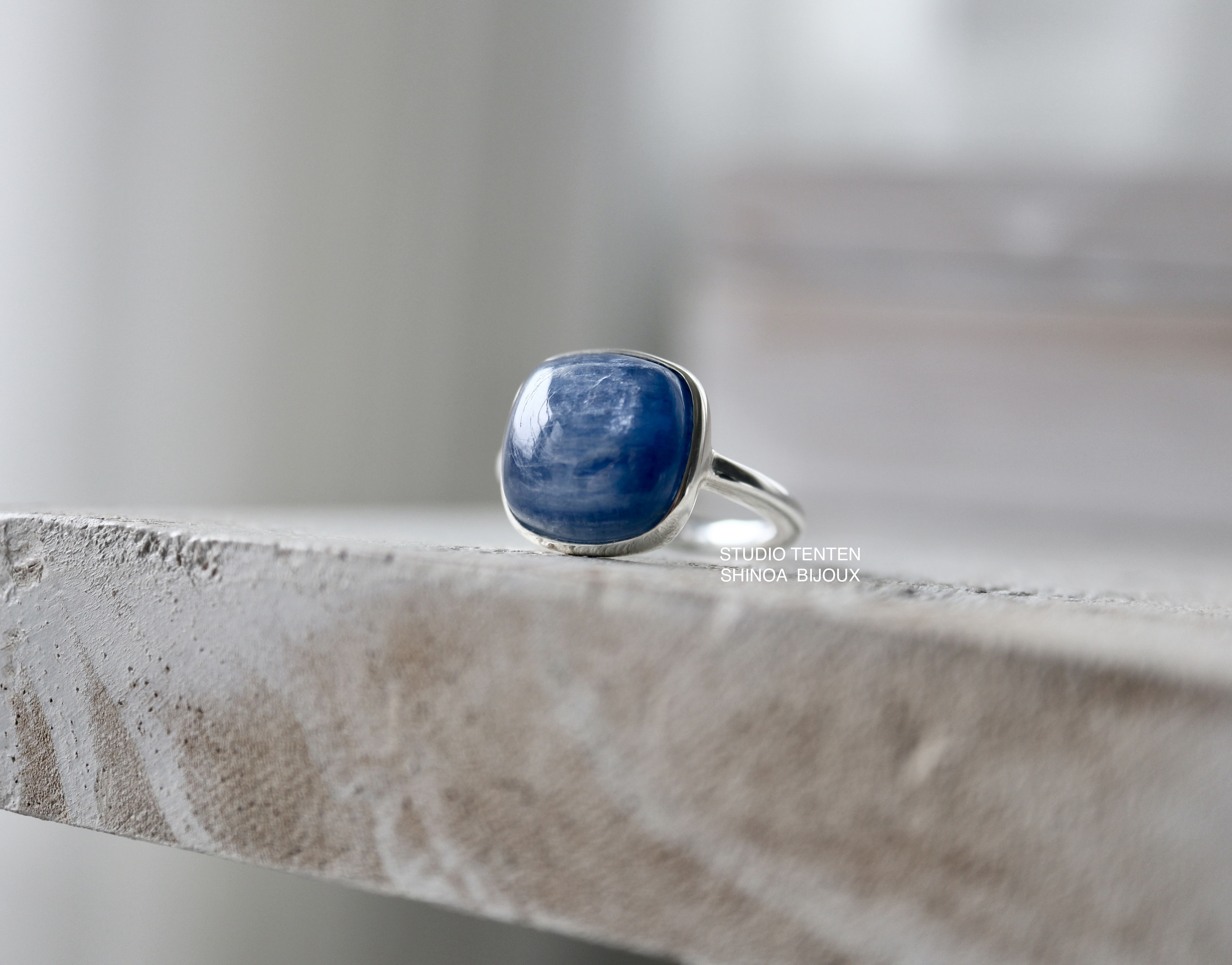 [藍色のImpact kyanite]ring