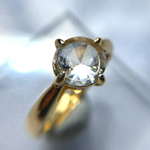 高千穂産天岩戸水晶 エイトスターカット リング 1.3ct シルバー18KGP