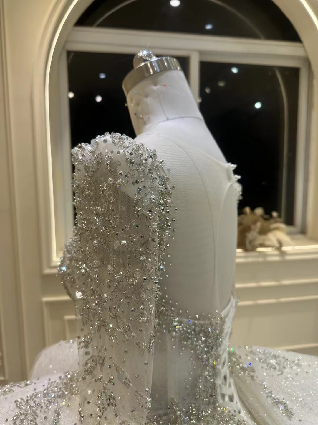 今すぐ買う★彡ボリューム　背中見せ　キラキラ　スクエアネック　高品質保証　サイズオーダー　上品なドレス結婚式花嫁前撮り二