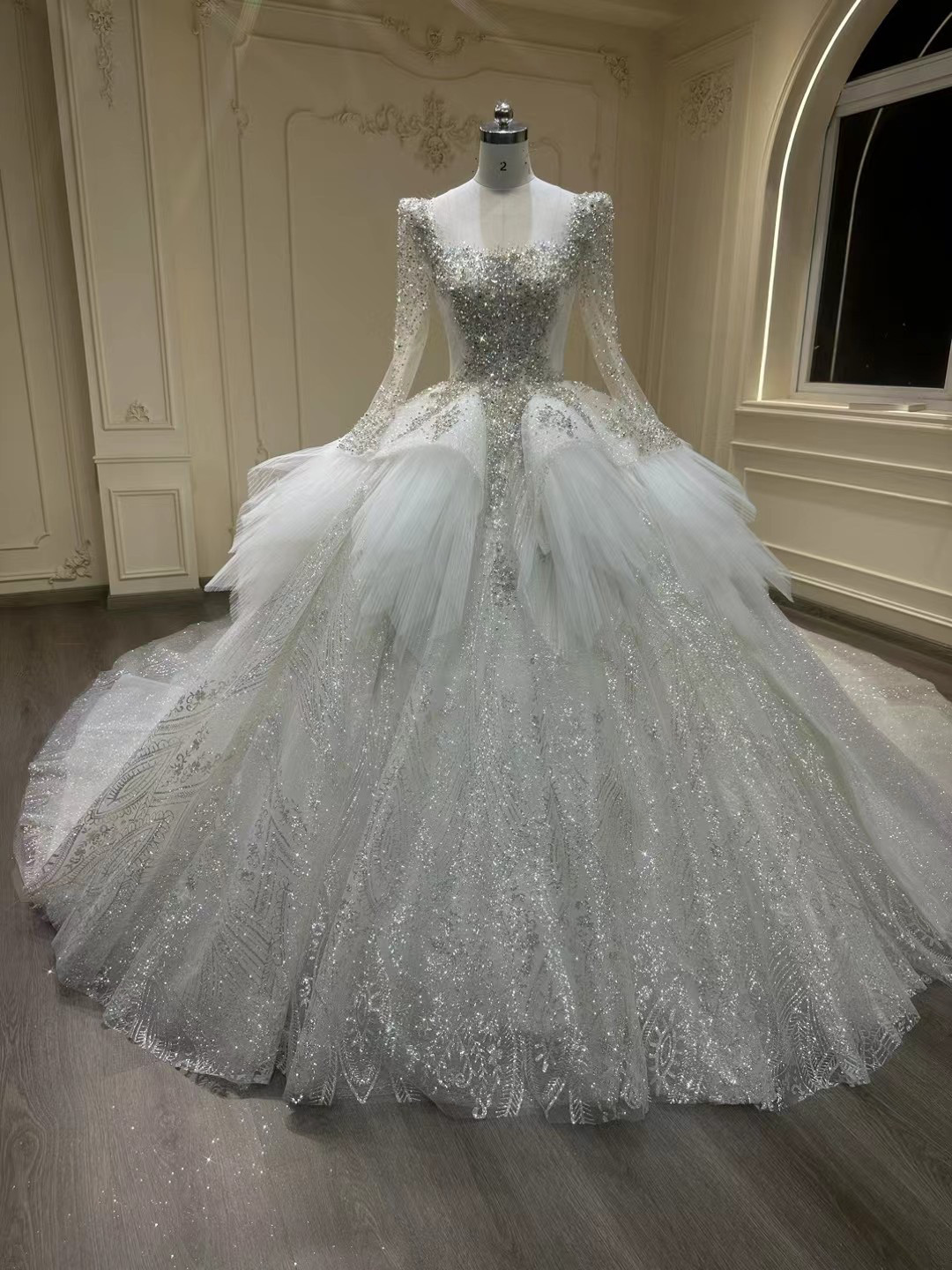 今すぐ買う★彡ボリューム　背中見せ　キラキラ　スクエアネック　高品質保証　サイズオーダー　上品なドレス結婚式花嫁前撮り二