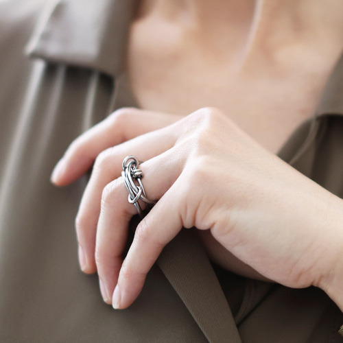 トリプルコネクトリング 3連 連結リング 指輪 レディース アクセサリー