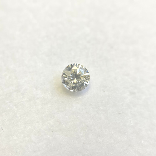 ダイヤモンド ルース 約0.09ct 2.9mm イエロー蛍光有 天然石 京都 