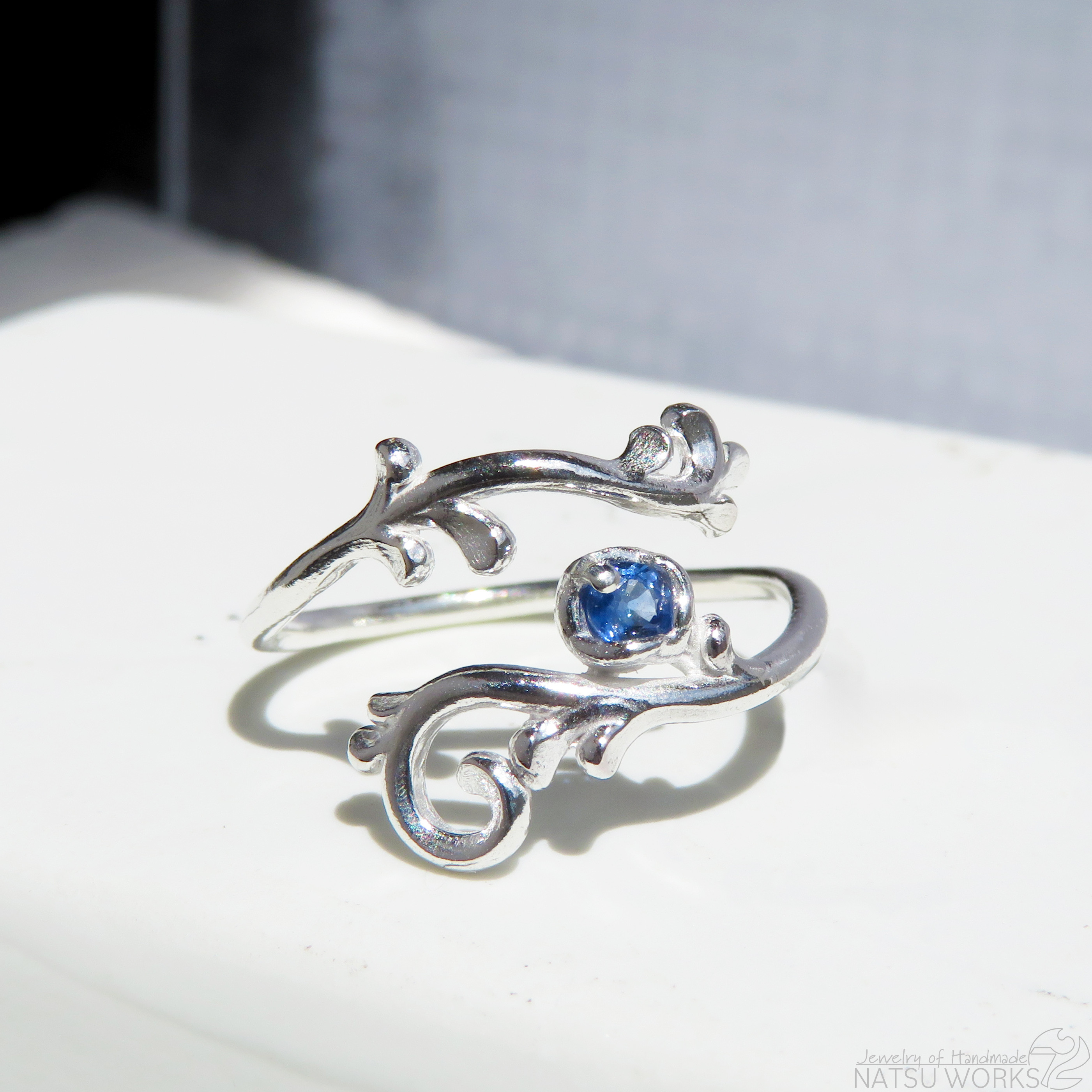 ボタニカル リング ブルーサファイア / blue Sapphire Botanical Ring