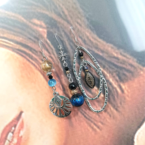 エスニック☆シルバーアクセサリーデザインピアス 3つ穴 青 No.1402 