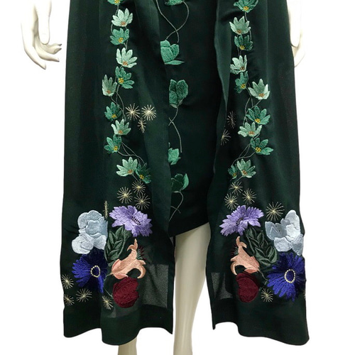 伝統工芸 横振り刺繍 大判刺繍花 ラップワンピース 巻きスカート 長袖
