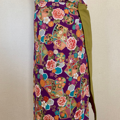 発送3日以内 和モダンエプロン 黄緑色と花紋様 ✴︎ 表地で吸水・裏地