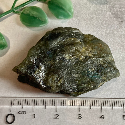 宇宙エネルギー】 虹 ラブラドライト レインボー 磨き ラフストーン