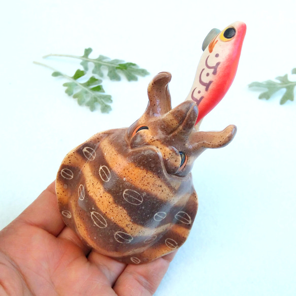 イカ釣りエギング・ペーパーウェイト&ルアーボールペン　替芯付き　魚陶器 