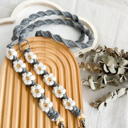 【J.M 様おまとめ】マクラメ☆キーホルダー☆フラワーSMILE☺☆4個セット bc9da721264abe599e1859560e1fcd