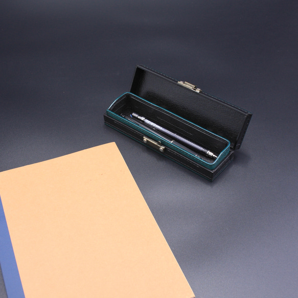 大人のペンケース（イタリアンレザー　ターコイズ&ブラック）No.009 トゥクソン リオショルダー 8cm なめし