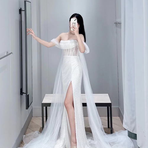 新作！セクシー 抜群のおしゃれ見え 美しい花レース ウェディング