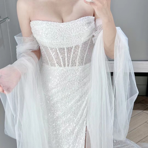 新作！セクシー 抜群のおしゃれ見え 美しい花レース ウェディング