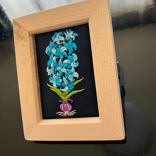 刺繍フレーム ヒヤシンス 花 青い花 壁掛け 壁飾り インテリア 雑貨