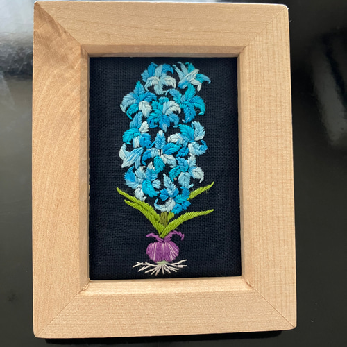 刺繍フレーム ヒヤシンス 花 青い花 壁掛け 壁飾り インテリア 雑貨