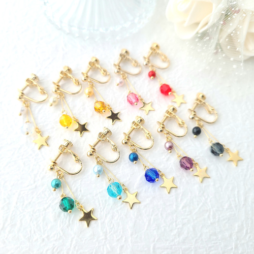 3つが揺れる星のイヤリング/ピアス(ホワイト×ゴールド) イヤリング