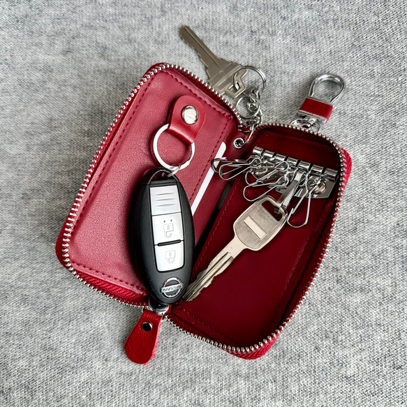 『KUMAWN/クマウン』カードポケット2個付き 便利なキーケース・牛革・多機能・スマートキー 3枚目の画像