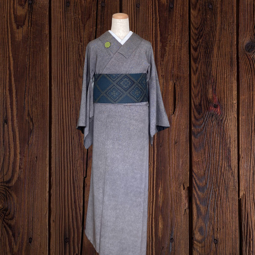 着物反物*大島絣 花菱青緑と大島紬亀甲男物でお仕立て致しました大人の