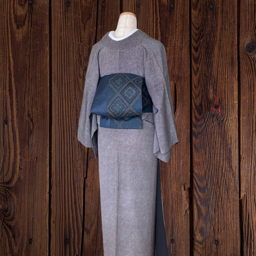 着物反物*大島絣 花菱青緑と大島紬亀甲男物でお仕立て致しました大人の