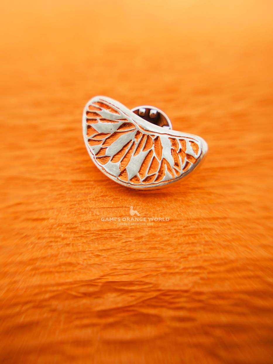 オレンジ（みかん）ブローチ（ピンバッチ）【シルバー925製】（送料無料）