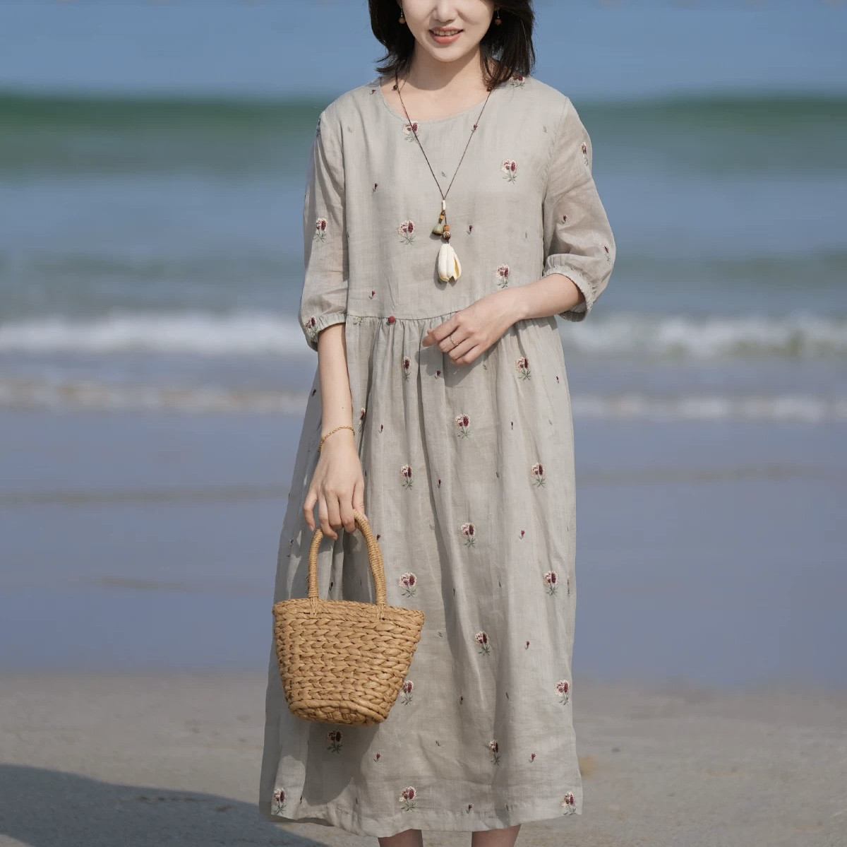 2色ラミー/麻刺繡生地　リラックスのワンピース　ポケット付き　裏地付き【春夏秋】グレイッシュ/ラベンダー