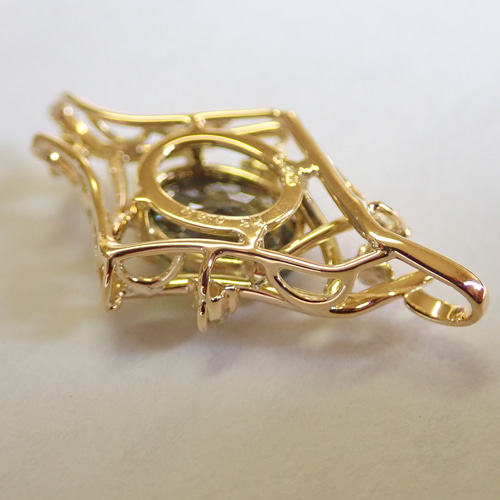 バイカラーサファイア ペンダントトップ オーダーハンドメイド バイ