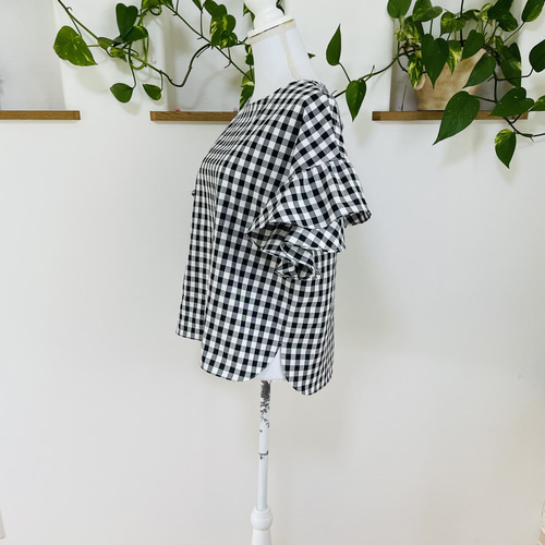 再販4ギンガムチェック大人素敵はフリル袖のブラウス白×黒 ブラウス