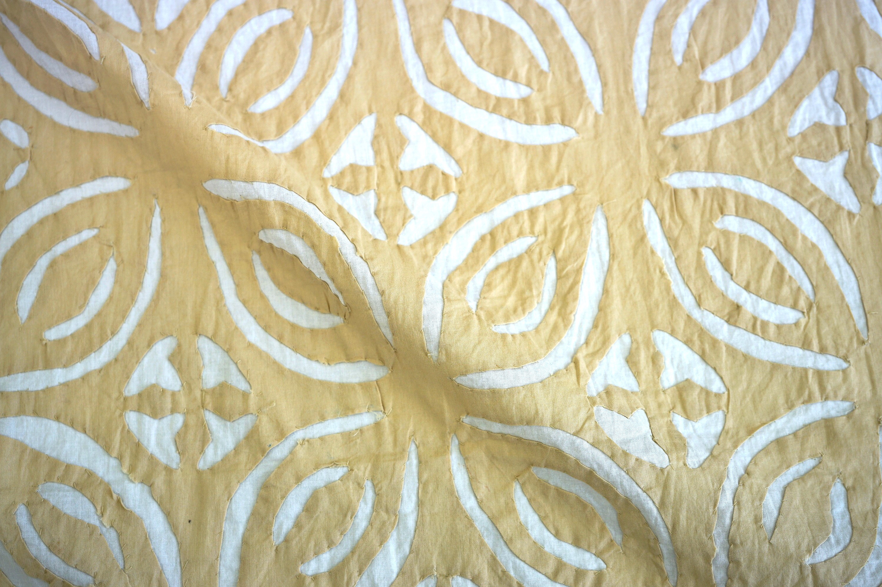 1枚単位【リバースアップリケ生地】インド綿100%【AQW-CC-006-BEIGE】102cm巾×2.4ｍ 9,750円