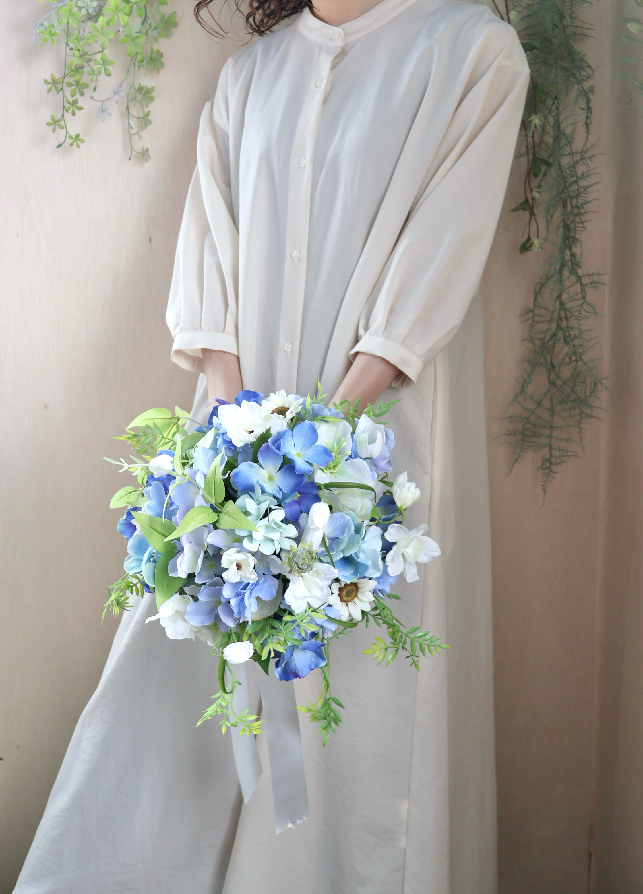 爽やかブルーのアジサイブーケ ブートニア付き アーティフィシャルフラワー クラッチブーケ