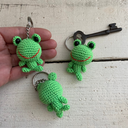 オリジナル 編みぐるみ カエル かえる 蛙 キーホルダー グリーン