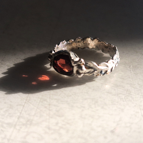 【3号】ガーネット ピンキーring / 天然石silver925 小指リング 3号】ガーネット ピンキーring / 天然石silver925 ボタニカル
