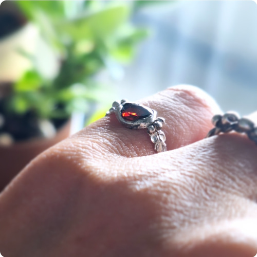 3号】ガーネット ピンキーring / 天然石silver925 ボタニカル