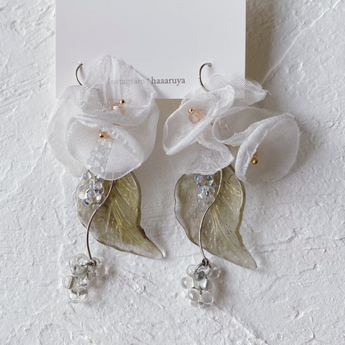 シルバー》シフォンフラワー、リーフのピアスorイヤリング