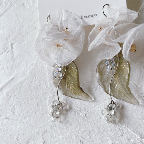 シルバー》シフォンフラワー、リーフのピアスorイヤリング