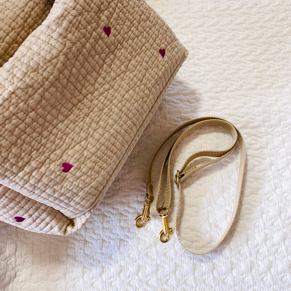 Mサイズ　miniheart 2wayマザーズバッグ　ショルダーバッグ　ボストンバッグ　ヌビ　刺繍　ヌビバッグ　ハート 4枚目の画像