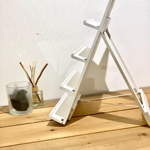 木製折りたたみ什器 傾斜ディスプレイ オリタタムヤーツ2台