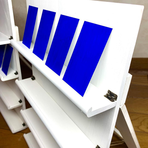 木製折りたたみ什器 傾斜ディスプレイ オリタタムヤーツ2台