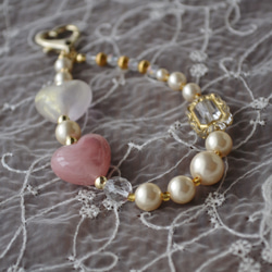 ぷっくりハートやパールのミニハンドストラップ ＆ スマホストラップ　ピンク×シャンパン 4枚目の画像