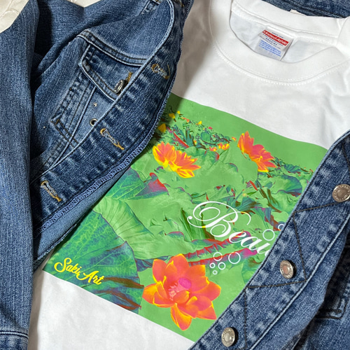 受注生産（毎月1と5の付く日発注）蓮のグラフィックアートTシャツ 蓮