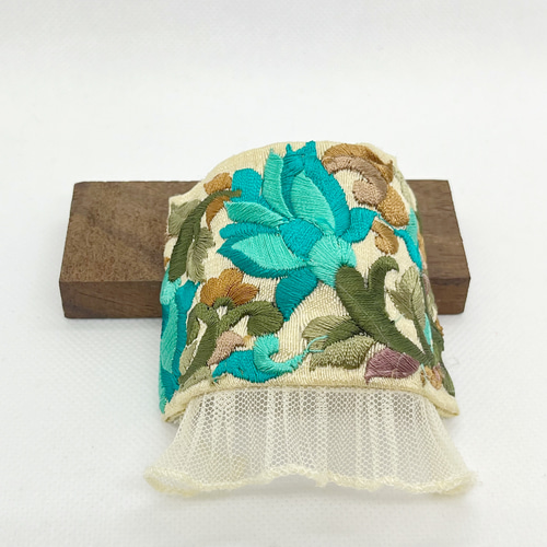 こっそりワイヤー入り＊インド刺繍リボン蓮のポニーフック【レビューで