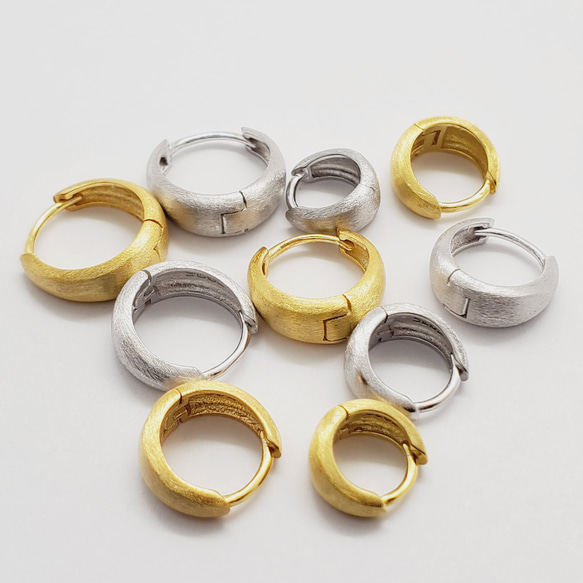 補貨！ ❅銀925吊墜耳環，適合日常佩戴，啞光色，金色和銀色，5種尺寸可選 第6張的照片