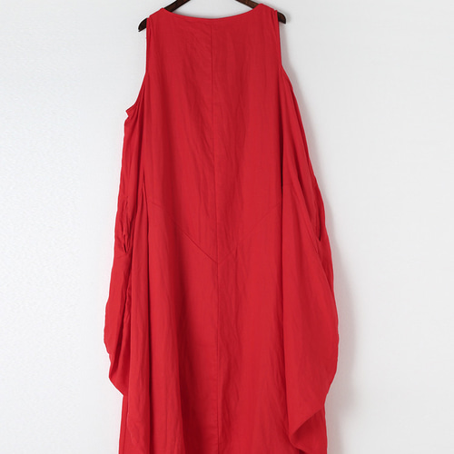 ロング丈が美しい コットンリネンの ノースリーブワンピース レッド