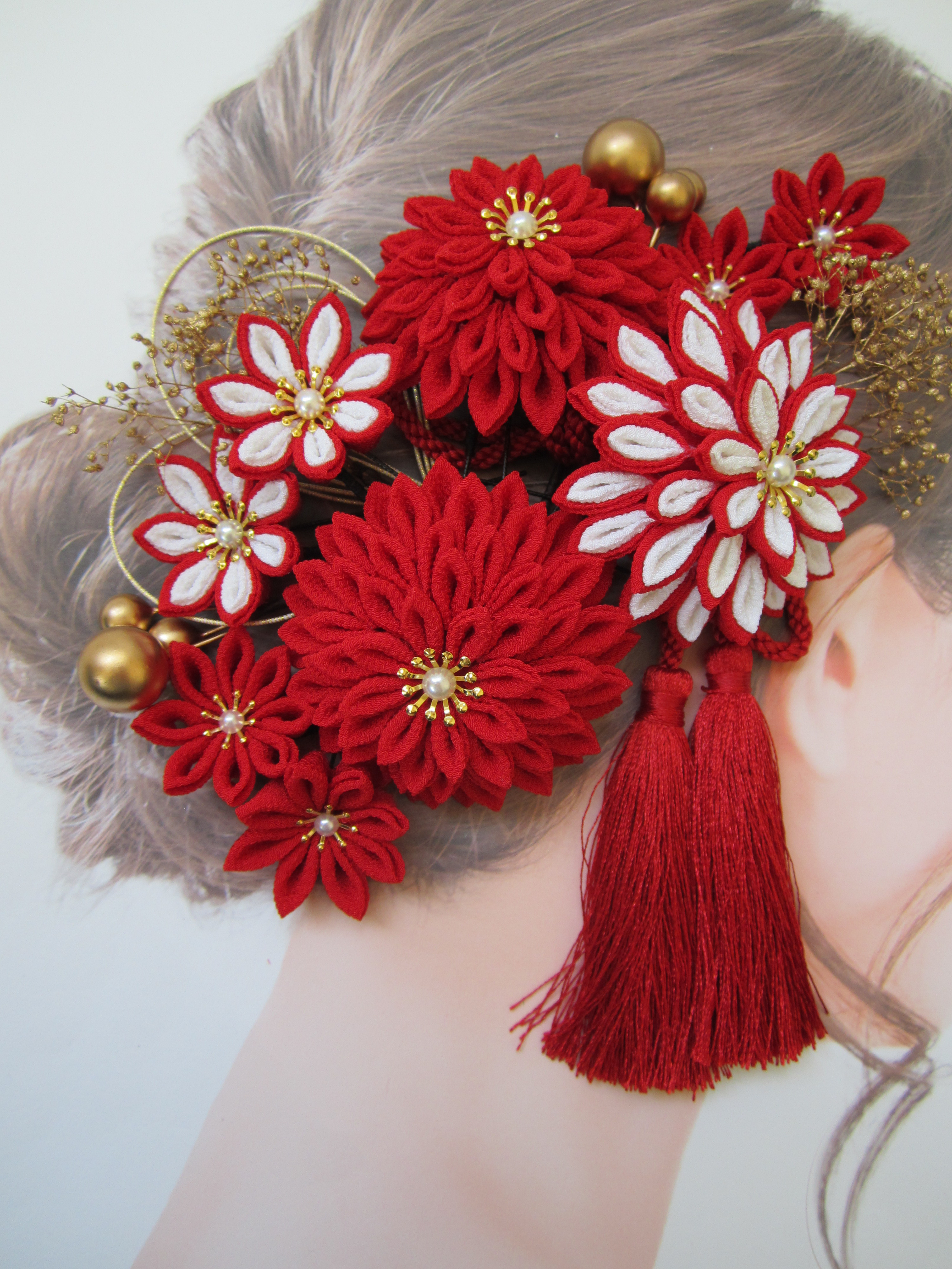 成人式　髪飾り　つまみ細工　ちりめん　赤　白　七五三　卒業式　結婚式　入学式　和装　袴　タッセル　かすみ草　水引