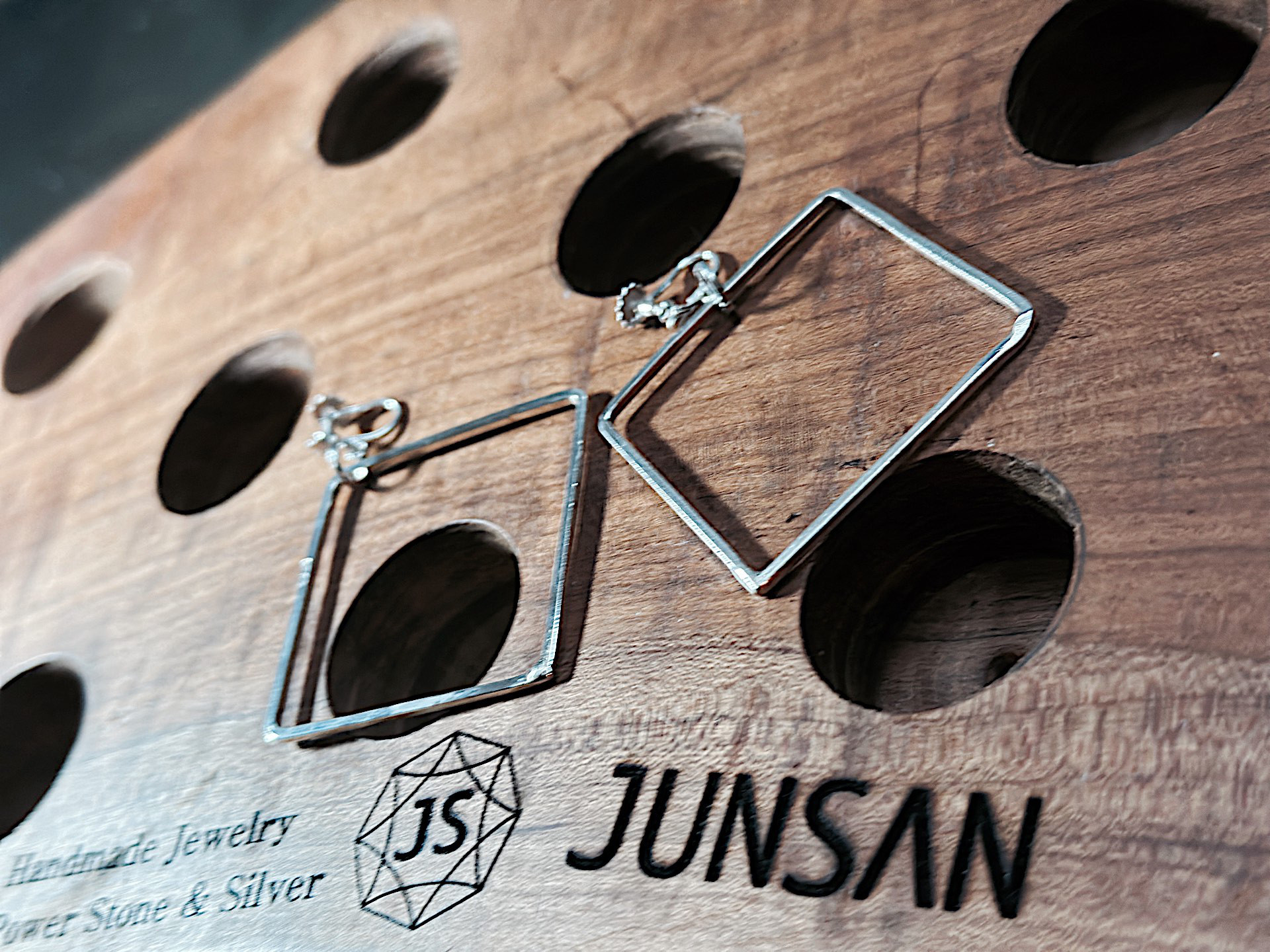 スクエアイヤリング　(PI No.19) 12,000円