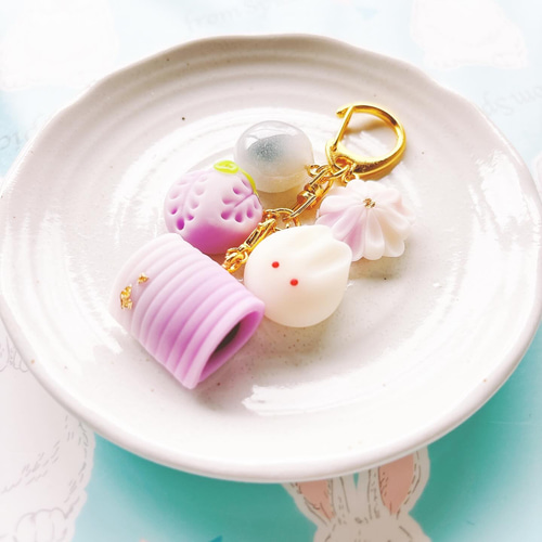 うさぎと藤の和菓子キーホルダー フェイクスイーツ 練り切り