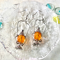 銀食器みたいなランタン風ピアス、イヤリング（アンティークイエロー