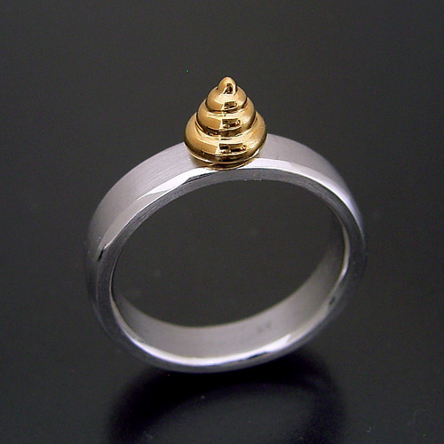 金のうんこ（無垢モデル）：K18ゴールド その他アクセサリー 金の