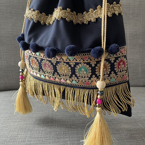 インド刺繍巾着バッグ タッセル フリンジ ネイビー プレゼント