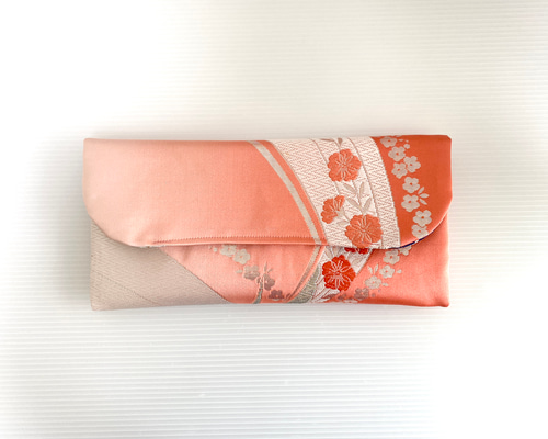 【mag096様】帯リメイク 古典植物柄 クラッチバッグ 数量限定価格!! kimono】帯リメイク 古典植物柄 クラッチバッグ